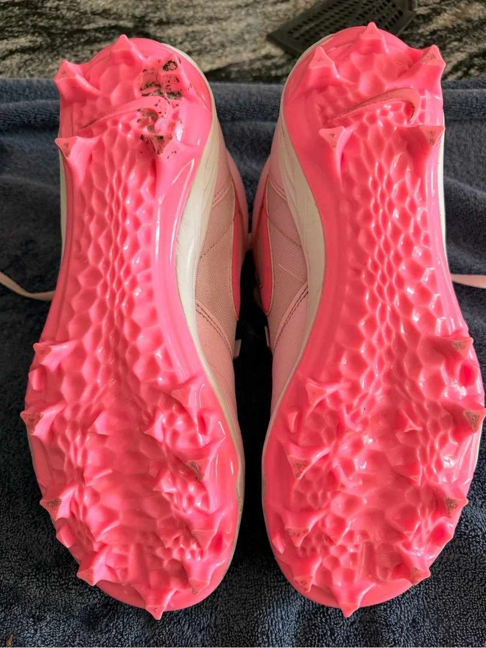 Jordan Men’s Pink Cleats